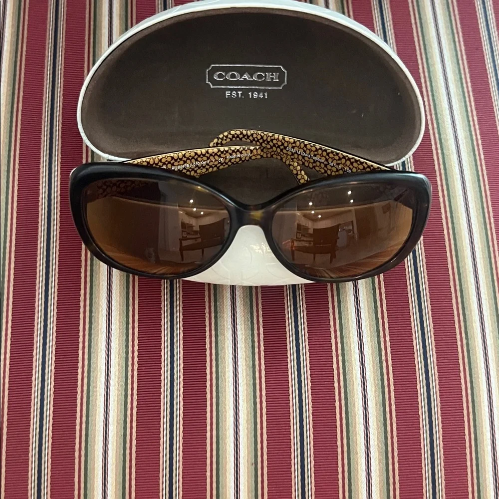 Coach  “frames” - Picture 8 of 10